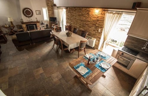 Vathy Maison | Portolos House: Escape to Ithaca