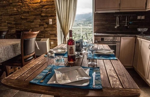 Vathy Maison | Portolos House: Escape to Ithaca