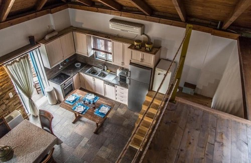 Vathy Maison | Portolos House: Escape to Ithaca