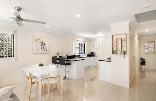 Sunnybank Appartement | Smart Suites Self Check-in Apartments - 144 Dixon