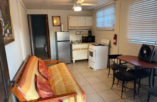 Culebra Pueblo Appartement | Cozy 1-Bedroom Apartment in Culebra – Sleeps 4, Steps from Adventure!