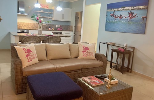Hato Copropriété | Casa Flamingo is a 2 Bedroom Top Floor Condo located in Hato with sea views