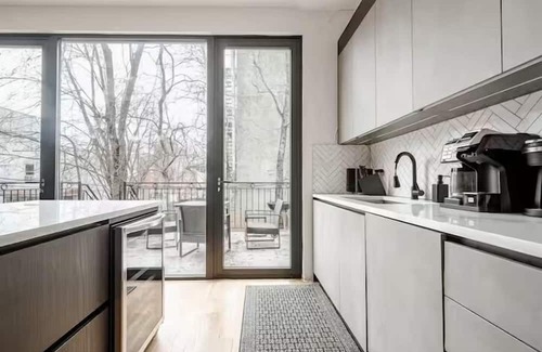 Bedford-Stuyvesant Appartement | Spacious apartment in charming Brooklyn with WiFi, AC. Book now