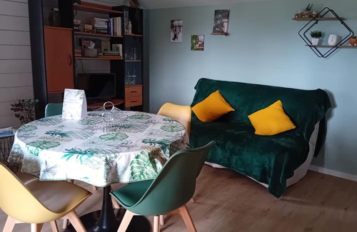 Nieuil l'Espoir Chalet De Ski | chalet a la campagne a 15 mn de Poitiers et de nombreux parcs de loisirs