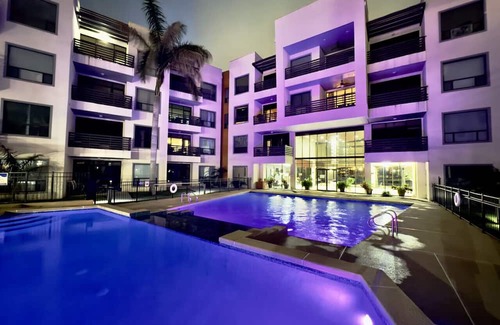 Mission Appartement | Penthouse with Pool & Jacuzzi