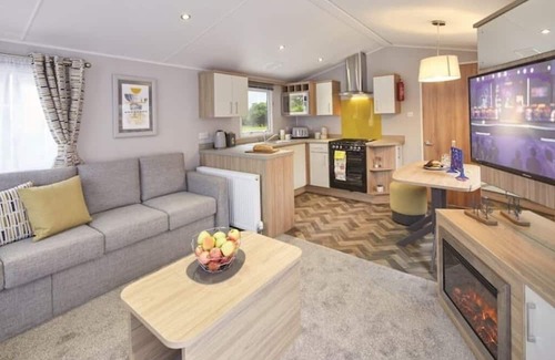 Letham Grange Maison | Elegant Castleton 3 Bed