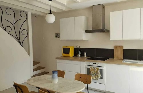 Quartier Centre Ville Maison | Homerez - Maison confortable avec jardin à Massy
