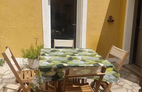 Quartier Centre Ville Maison | Homerez - Maison confortable avec jardin à Massy