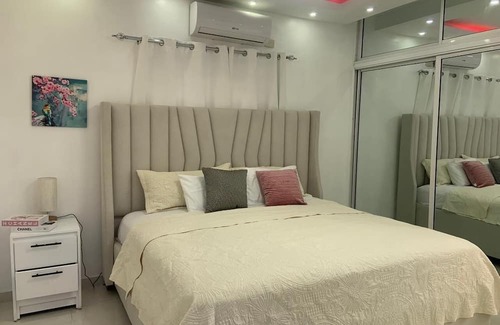 Bani Appartement | Charming Getaway in the Heart of Baní – Private Jacuzzi Included!
