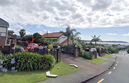 West Harbour Maison | Harbour & Sky View rooms, easily accessible to the Auckland CBD