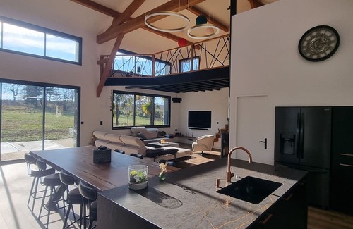 Lauraet Maison | Maison en pleine nature avec piscine privée et jacuzzi intérieur