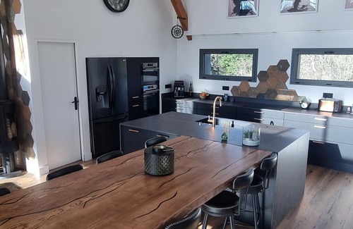 Lauraet Maison | Maison en pleine nature avec piscine privée et jacuzzi intérieur