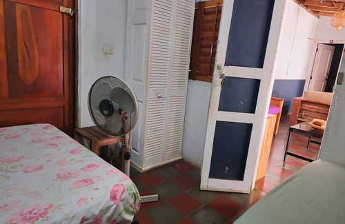 San Juan del Sur Cabine | Old style 8 rooms lodge with BIG common areas in the famous fishing Village SJDS
