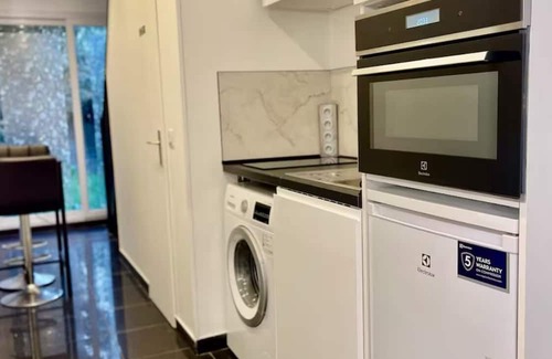 Villeneuve-le-Roi Appartement | Aéroport Orly , parking gratuit , duplex indépendant dans maison