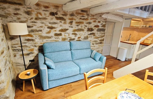 Labassere Maison | "Le Chalet d'Angeline" Maison de village à la montagne au calme.