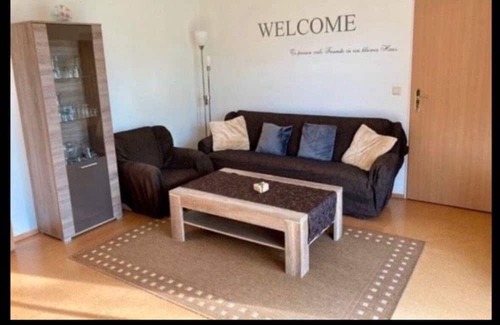 Detern Maison | Spacious ground floor apartment in a quiet residential area with a beautiful garden.