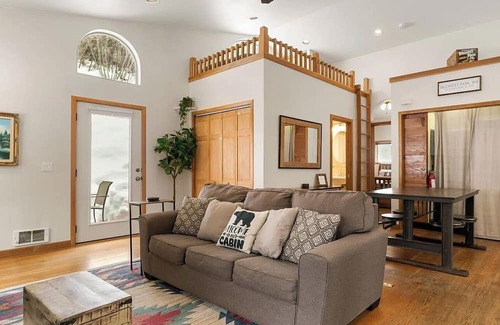 Peshastin Cabine | Charming Blewett Cabin - just minutes to Leavenworth