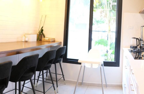Beit Shemesh Maison | A luxurious 5-bedroom house in the fabulous RBS A.