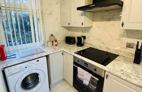 Langstone Maison | Bryn Gwyn Lodge