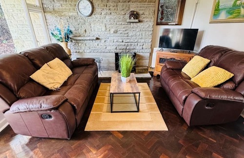 Langstone Maison | Bryn Gwyn Lodge