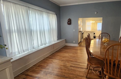 Clarksville Maison | Historic Downtown Craftsman, 3br/2ba with a yard