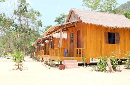 Mittakpheap Maison | Mangrive bungalows in wonderful Koh rongsamloem island saracen bay
