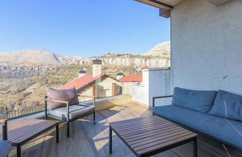 Kfardebian Appartement | Snowfall Escape 24hr Electricity