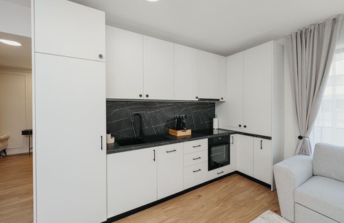 Livezeni Appartement | Charming 2-bedroom apartment with AC, WiFi in enchanting Livezeni