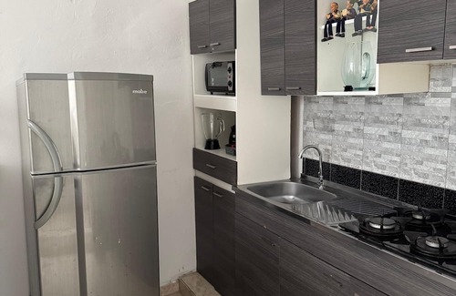 La America Appartement | Stylish apartment in laurels, premium location!