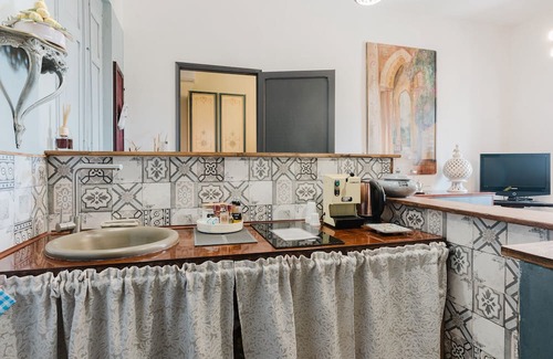 Sambuca di Sicilia Appartement | Appartement 'Ajman House' avec vue sur montagne, terrasse privée et climatisation