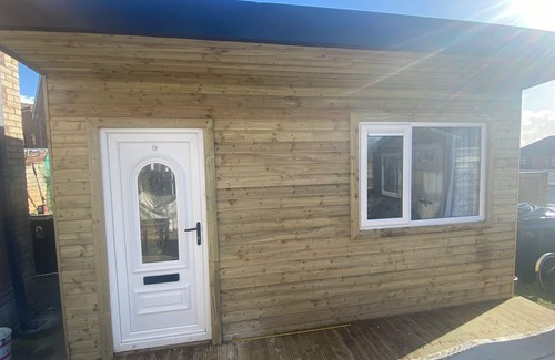 Londonderry Appartement | Cosy Irish Cabin studio in fabulous Derry with WiFi & Private Bathroom