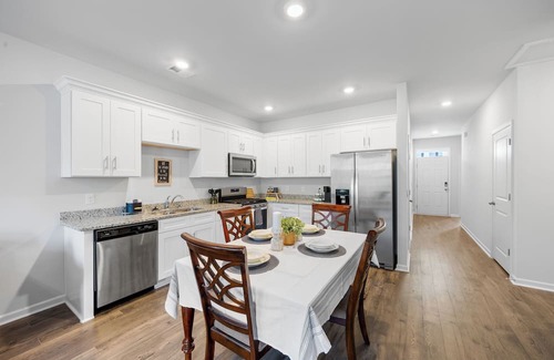 Graniteville Maison | Near I-20, located within walking distance of Starbucks, Arby's, and many others