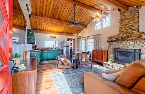 Franklin Cabine | Chaco's Chalet Cabin