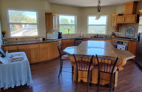 Oak Shores Maison | Lighthouse Views