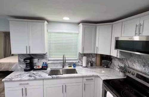 Palm Terrace Estates Maison | Open Home Suites - 3 bed 1 bath