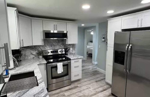 Palm Terrace Estates Maison | Open Home Suites - 3 bed 1 bath