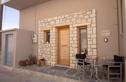 Tourloti Appartement | The Mountain House| Authentic Cretan Hideaway| Breathtaking & Nature Views