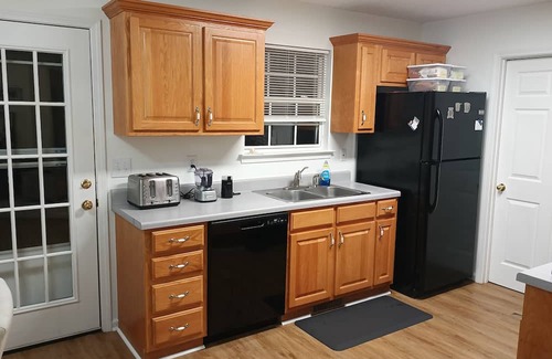 Manchester Maison | 2-bedroom house in lovely Manchester TN; Easy Access to Bonnaroo Festival 2025