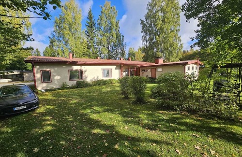 Mikkeli Maison | House in Haukivuori center with WiFi . Center – Walk to Lake, Restaurant & More