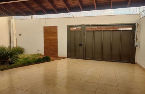 Barretos Maison | Casa Nova Area Gourmet, 03 Quartos e 03 Banheiros, Completa em Barretos