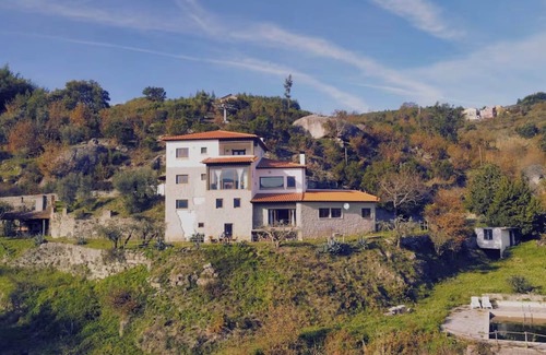 Oliveira do Hospital Appartement | Serene Mountain View Retreat