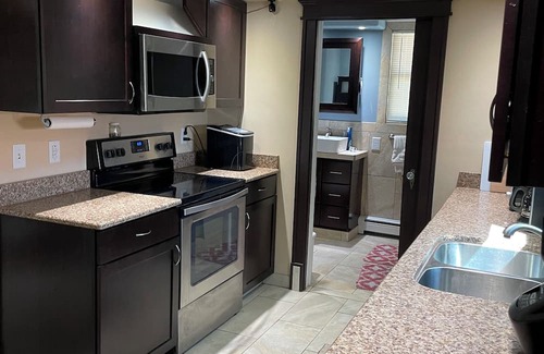 Harvey Maison | 3-bedroom house in tranquil Harvey with WiFi, AC. Relax and unwind