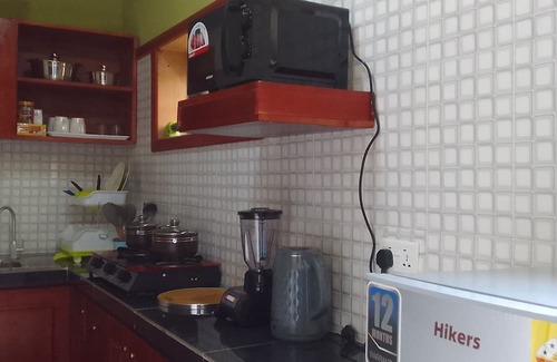 Sunyani Appartement | MVH Apartment in Sunyani with free WiFi, AC and fully furnished kitchen.