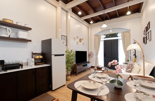 Chakkrawat Maison | 4 BR Home In Chinatown - 5 Min MRT - Nivas Wanit