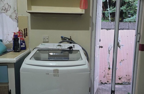 Ciceron Maison | Charming and spacious 2-bedroom 1 bath house in lovely Castries with WiFi, AC,