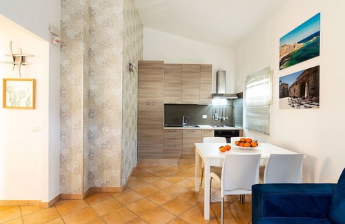 Reitani Maison | Maison de vacances à Noto avec 2 chambres à coucher, 5 couchages
