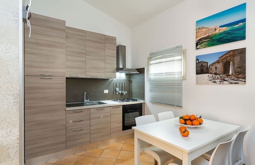 Reitani Maison | Maison de vacances à Noto avec 2 chambres à coucher, 5 couchages