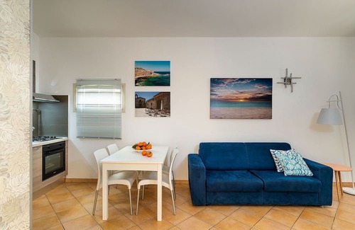 Reitani Maison | Maison de vacances à Noto avec 2 chambres à coucher, 5 couchages