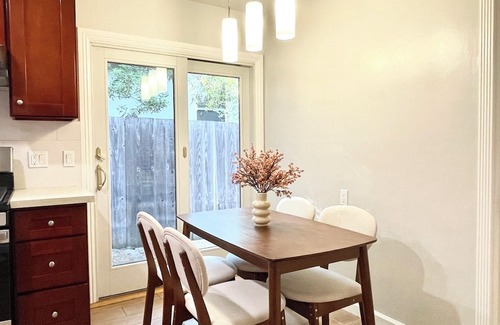 Millbrae Maison | 3 Bed 2 Bath Sleeps 7 - SFO