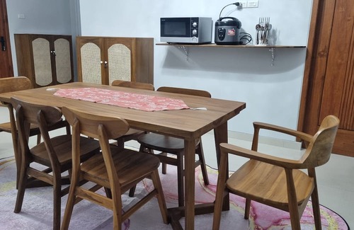 Bandar Lampung Maison | Semesta Lux Family Guesthouse - 3BR house in Lampung with AC, wifi, and kitchen.